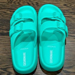 Cushionaire slide sandals! Size 11 women’s. New, unworn!